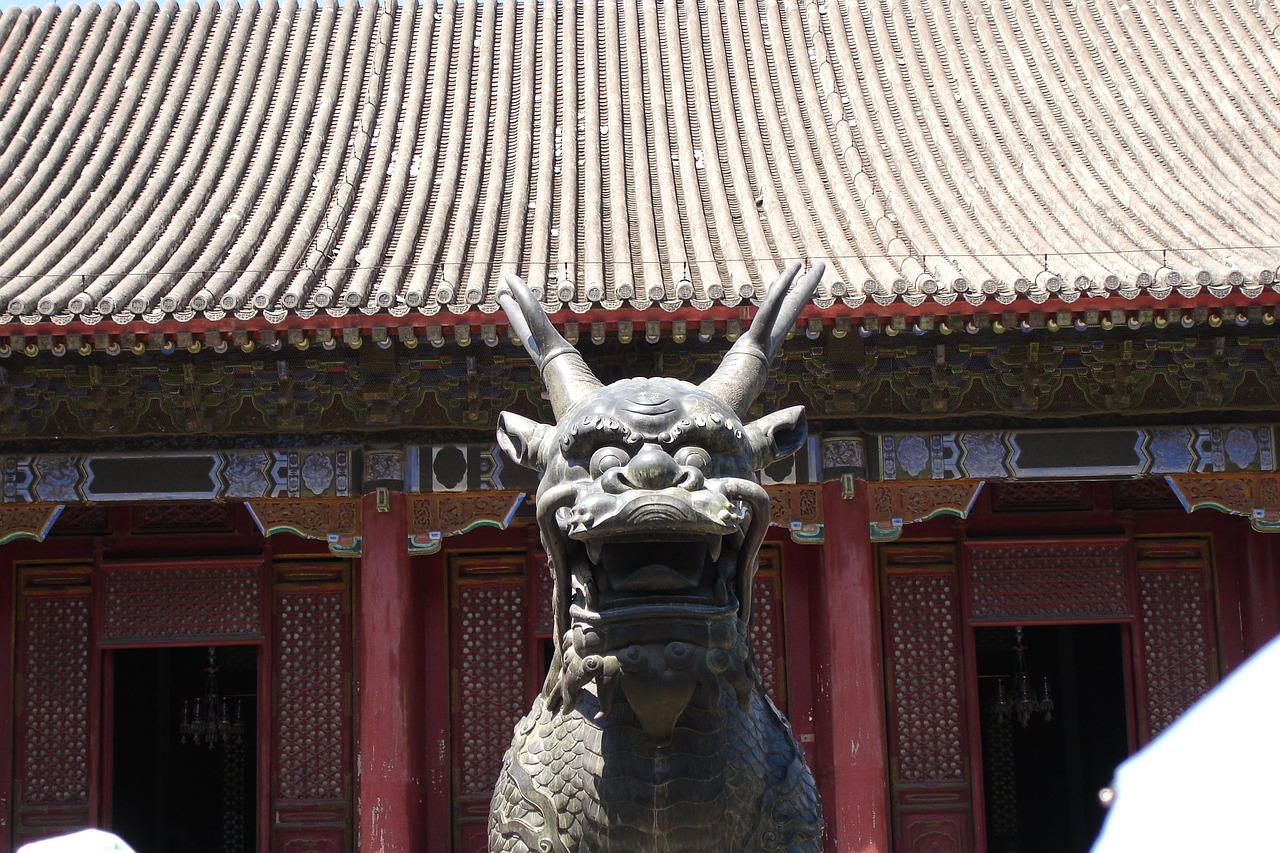 探尋奇幻世界，劍修許仙的神秘之旅最新章節(jié)